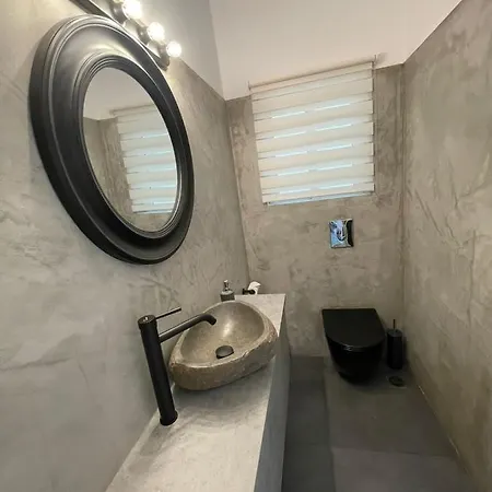 Apartment Sunny Contemporary Art Penthouse